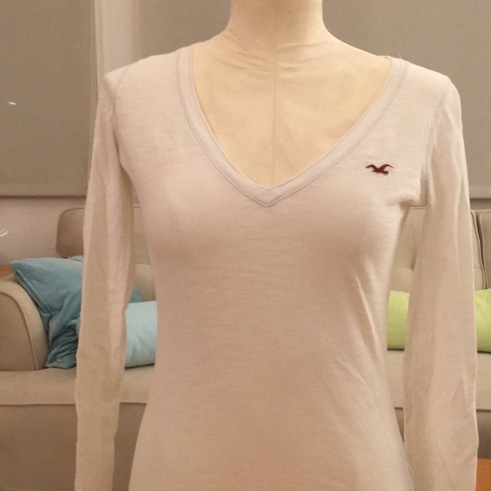 Hollister top.